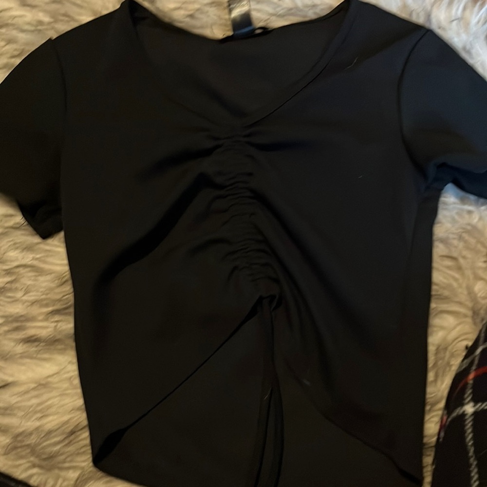 Black Cropped tank